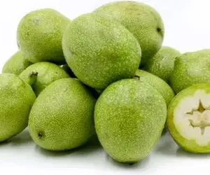 Walnuts Green